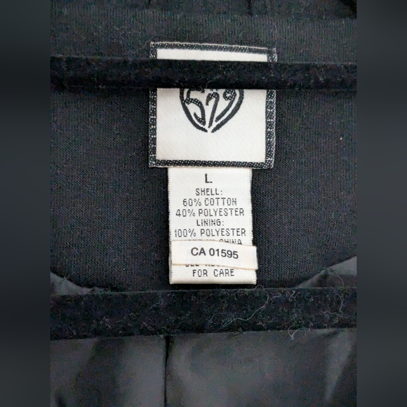 Blazer - Picture 4 of 5